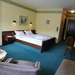 Hotel Central Hotel 3*
