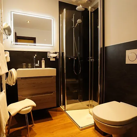 Hotel Central 3* וילינגן