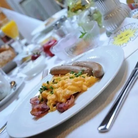 Hotel Central Готель 3*
