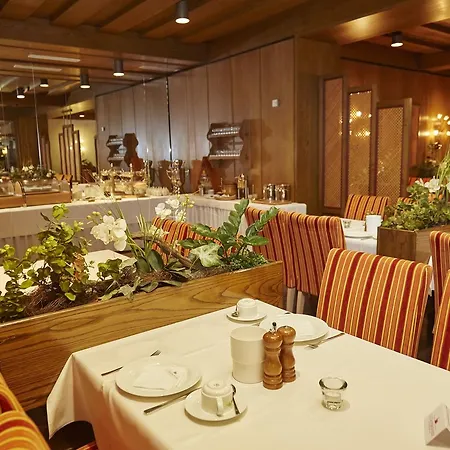 Hotel Central מלון
