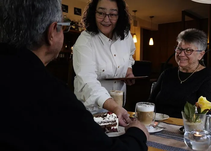 Hotel Central 호텔 빌링겐