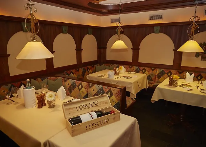 호텔 Hotel Central 3*