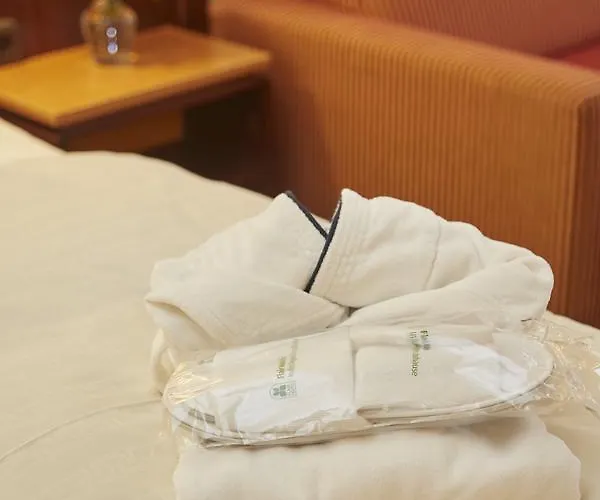 호텔 Hotel Central 3*